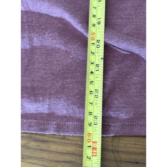 REI Women’s Medium V-neck Burgundy Tshirt Athletic Performance Hiking Outdoors - Picture 8 of 10